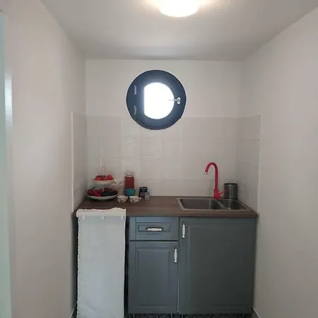 Hovirag Apartment Balatonalmadi