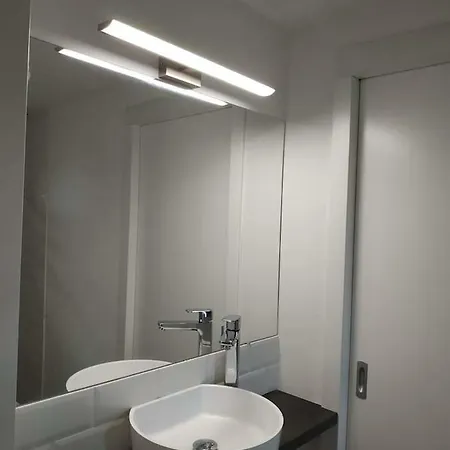 Hovirag Apartment Balatonalmadi